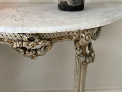 LATE 18TH CENTURY FRENCH CONSOLE WITH MARBLE TOP - ADDITIONAL PHOTO 2