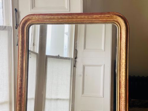 LARGE ANTIQUE FRENCH GILT LOUIS PHILIPPE MIRROR MERCURY GLASS - ADDITIONAL PHOTO 4
