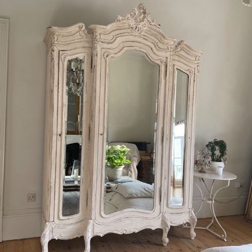 ANTIQUE FRENCH TRIPLE ARMOIRE - ADDITIONAL PHOTO 1