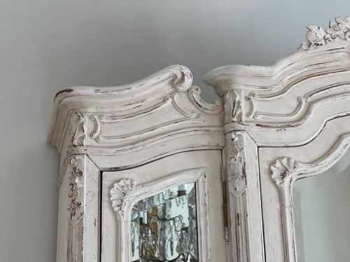 ANTIQUE FRENCH TRIPLE ARMOIRE - ADDITIONAL PHOTO 5