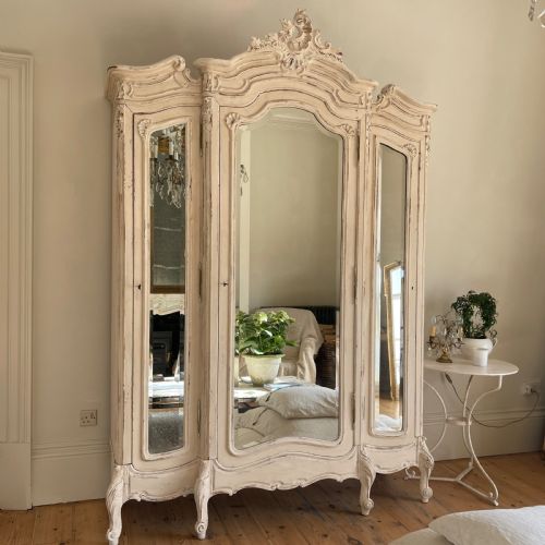 ANTIQUE FRENCH TRIPLE ARMOIRE - ADDITIONAL PHOTO 8