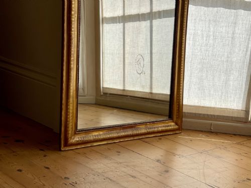 19TH CENTURY FRENCH GILT LOUIS PHILIPPE MIRROR MERCURY GLASS - ADDITIONAL PHOTO 1