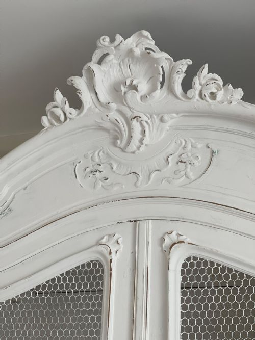 ANTIQUE FRENCH ARMOIRE WARDROBE - ADDITIONAL PHOTO 5
