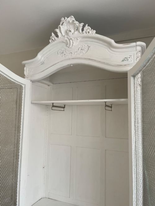 ANTIQUE FRENCH ARMOIRE WARDROBE - ADDITIONAL PHOTO 9