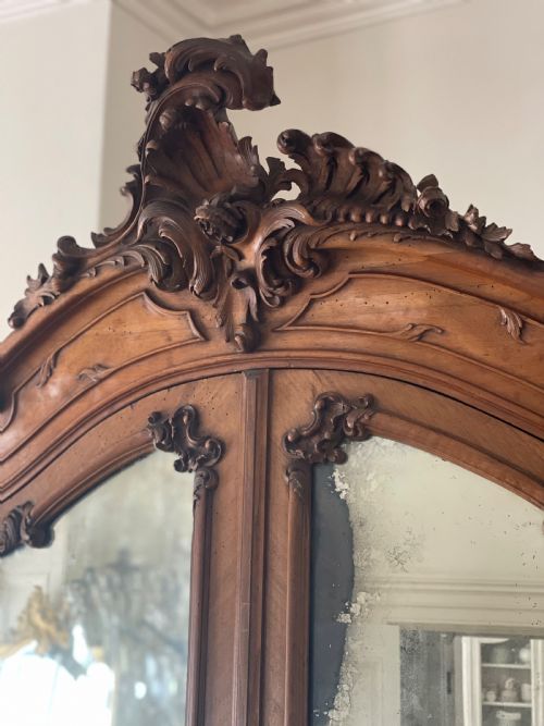 ANTIQUE FRENCH DOUBLE ARMOIRE WARDROBE WITH HANGING RAILS - ADDITIONAL PHOTO 3