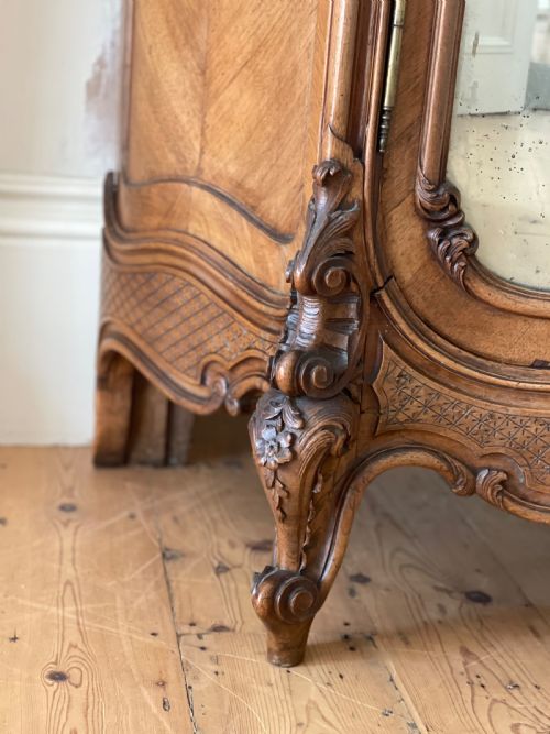 ANTIQUE FRENCH DOUBLE ARMOIRE WARDROBE WITH HANGING RAILS - ADDITIONAL PHOTO 10