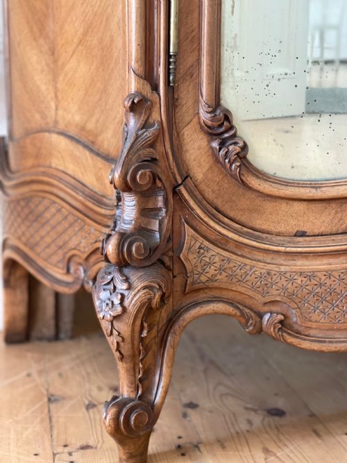 ANTIQUE FRENCH DOUBLE ARMOIRE WARDROBE WITH HANGING RAILS - ADDITIONAL PHOTO 12