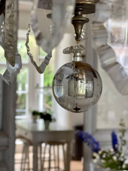 ANTIQUE FRENCH CRYSTAL CHANDELIER REWIRED - ADDITIONAL PHOTO 2