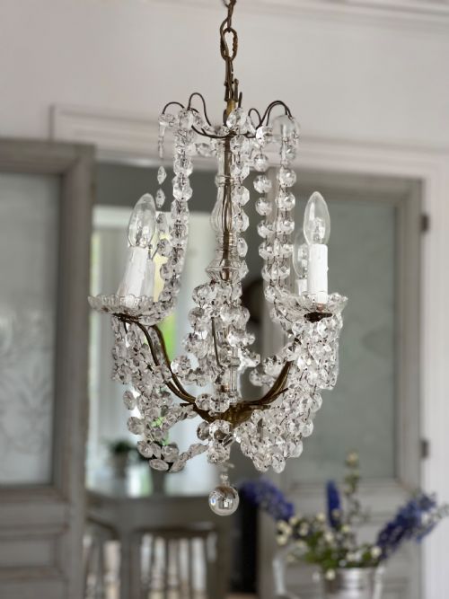 19TH CENTURY FRENCH CRYSTAL CHANDELIER REWIRED - ADDITIONAL PHOTO 5