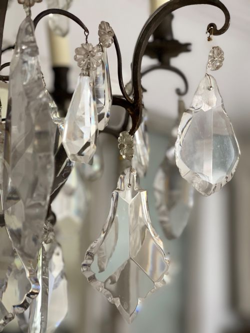 LARGE ANTIQUE FRENCH CRYSTAL CHANDELIER REWIRED - ADDITIONAL PHOTO 4