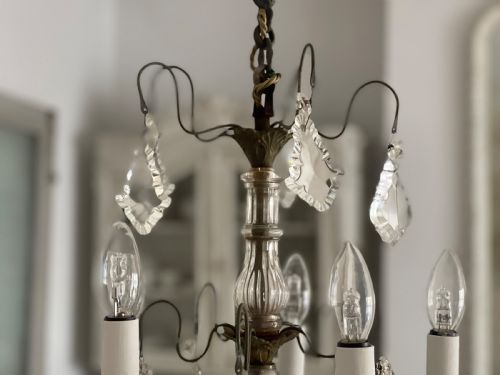 ANTIQUE FRENCH CRYSTAL CHANDELIER REWIRED - ADDITIONAL PHOTO 4