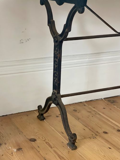 ANTIQUE FRENCH MARBLE AND IRON BISTRO GARDEN TABLE - ADDITIONAL PHOTO 1