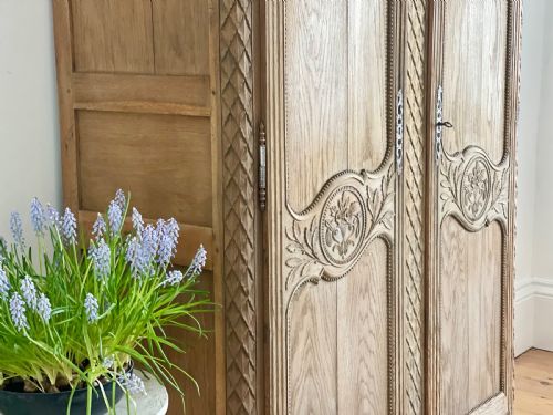 ANTIQUE FRENCH OAK WEDDING ARMOIRE WARDROBE WITH HANGING RAIL - ADDITIONAL PHOTO 14