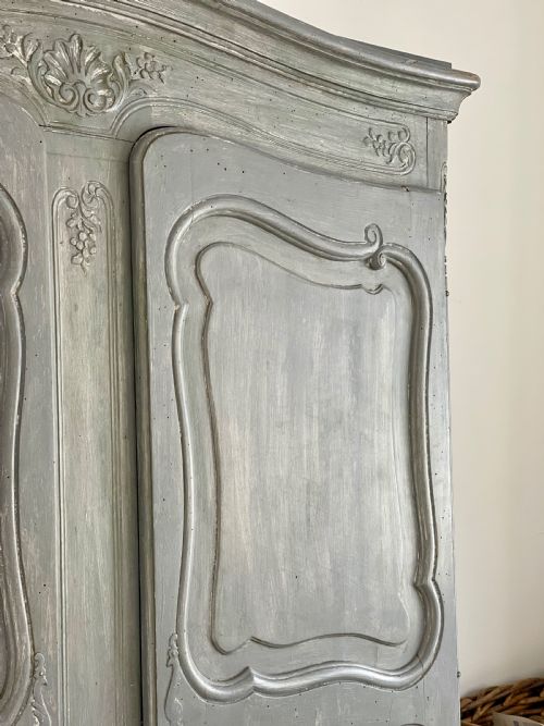 ANTIQUE FRENCH PROVENCAL ARMOIRE WARDROBE WITH HANGING RAIL - ADDITIONAL PHOTO 5