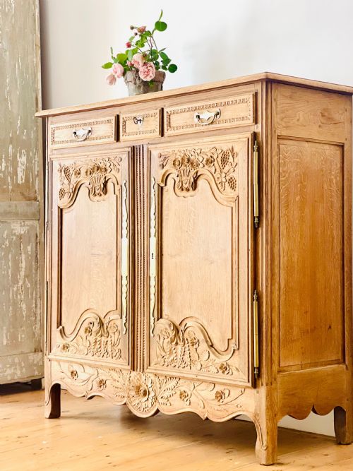 ANTIQUE FRENCH OAK CUPBOARDBUFFET - ADDITIONAL PHOTO 7