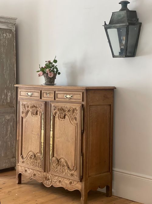 ANTIQUE FRENCH OAK CUPBOARDBUFFET - ADDITIONAL PHOTO 9