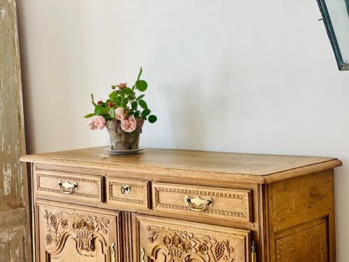 ANTIQUE FRENCH OAK CUPBOARDBUFFET - ADDITIONAL PHOTO 2