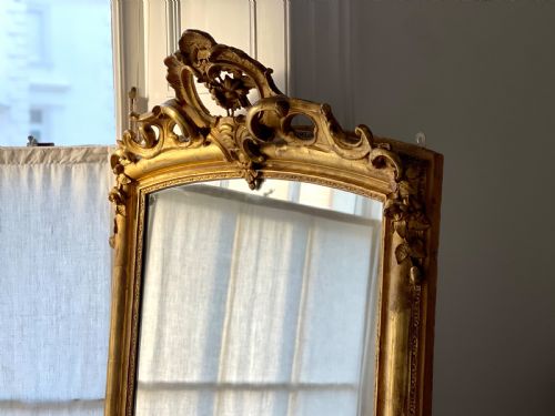 LARGE ANTIQUE FRENCH GILT MIRROR - ADDITIONAL PHOTO 1
