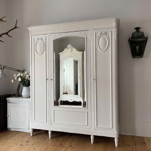 ANTIQUE FRENCH TRIPLE ARMOIRE WITH HANGING RAILS - ADDITIONAL PHOTO 6