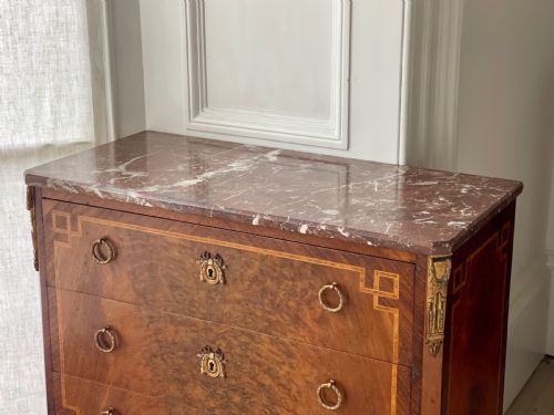 ANTIQUE FRENCH COMMODE WITH MARBLE TOP - ADDITIONAL PHOTO 1