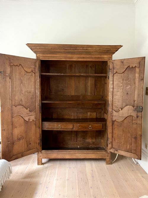 ANTIQUE FRENCH OAK WEDDING ARMOIRE - ADDITIONAL PHOTO 1