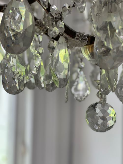 LARGE ANTIQUE FRENCH CRYSTAL CHANDELIER - ADDITIONAL PHOTO 4
