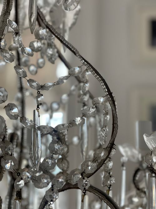 LARGE ANTIQUE FRENCH CHANDELIER - ADDITIONAL PHOTO 4