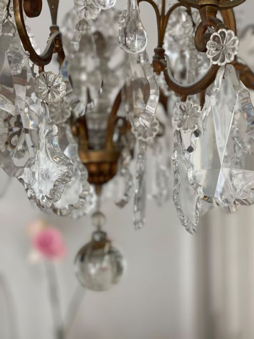 LARGE ANTIQUE FRENCH CRYSTAL 8 ARM CHANDELIER - ADDITIONAL PHOTO 5