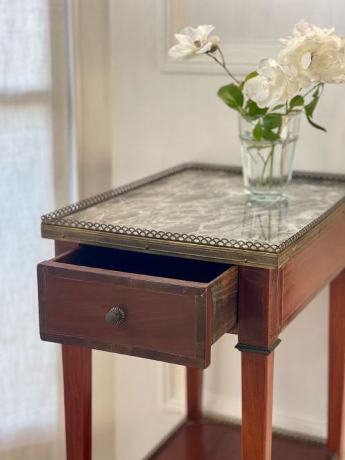 ANTIQUE FRENCH MARBLE OCCASIONAL TABLE - ADDITIONAL PHOTO 3