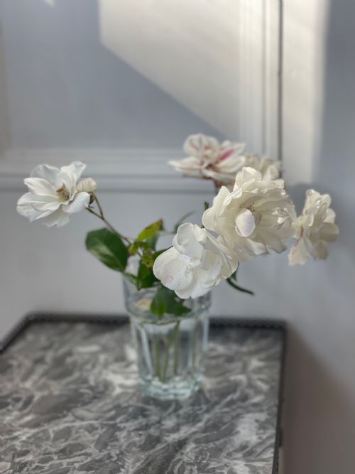 ANTIQUE FRENCH MARBLE OCCASIONAL TABLE - ADDITIONAL PHOTO 5