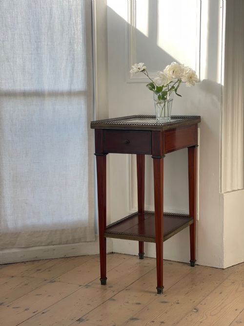 ANTIQUE FRENCH MARBLE OCCASIONAL TABLE - ADDITIONAL PHOTO 8