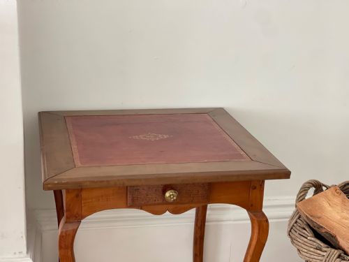 ANTIQUE FRENCH LEATHER TOP TABLE - ADDITIONAL PHOTO 5
