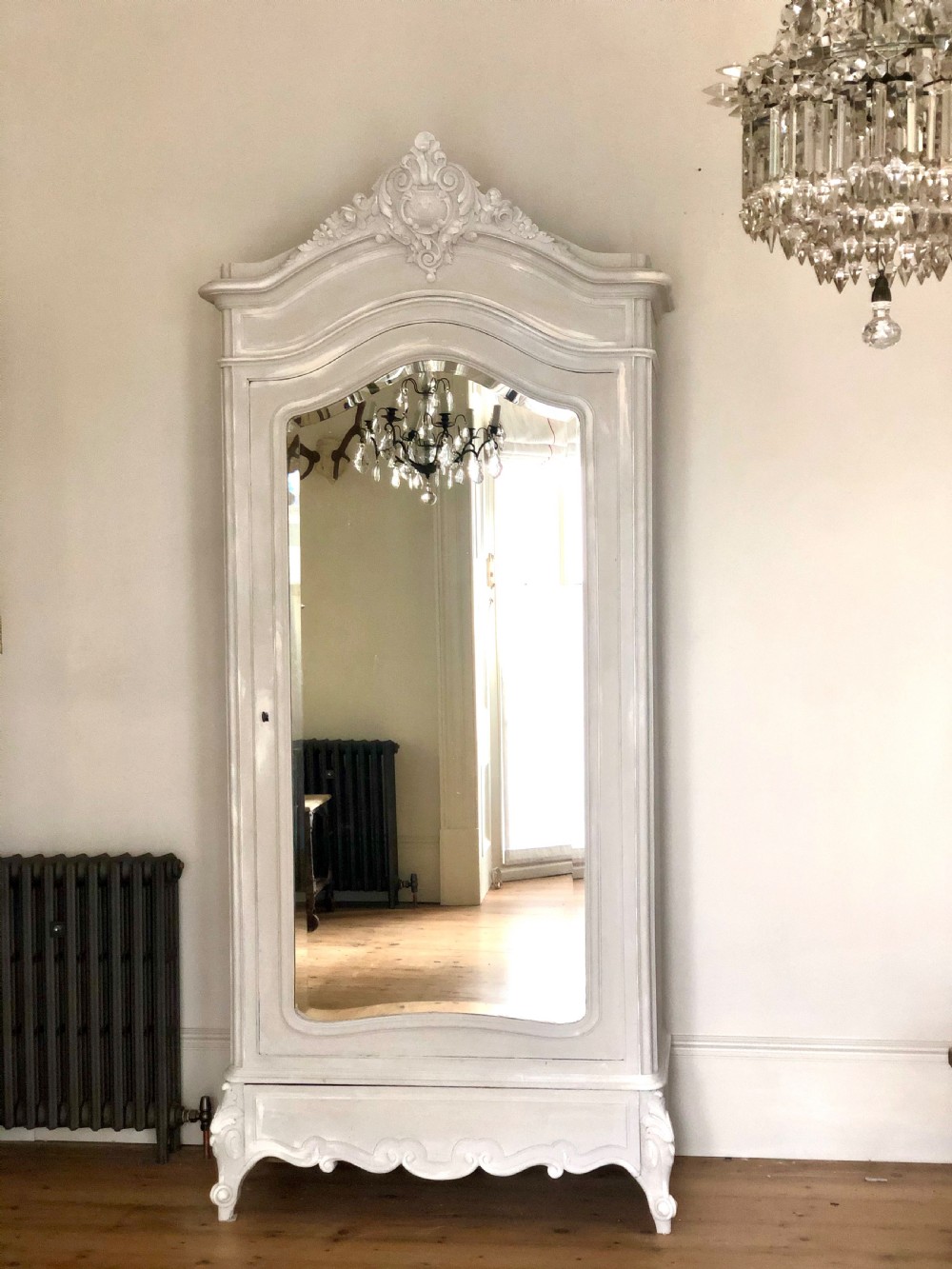 French antique painted Louis XV armoire/linen press/cupboard