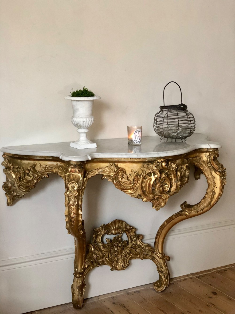 Large 19th century French gilt and marble console table  View VI