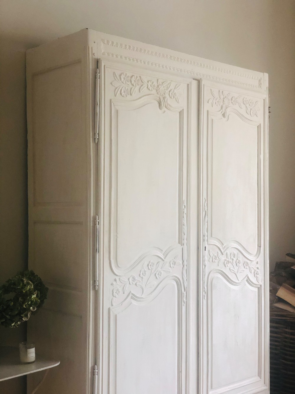 Antique French painted oak armoire/wardrobe/linen press with hanging rail View III