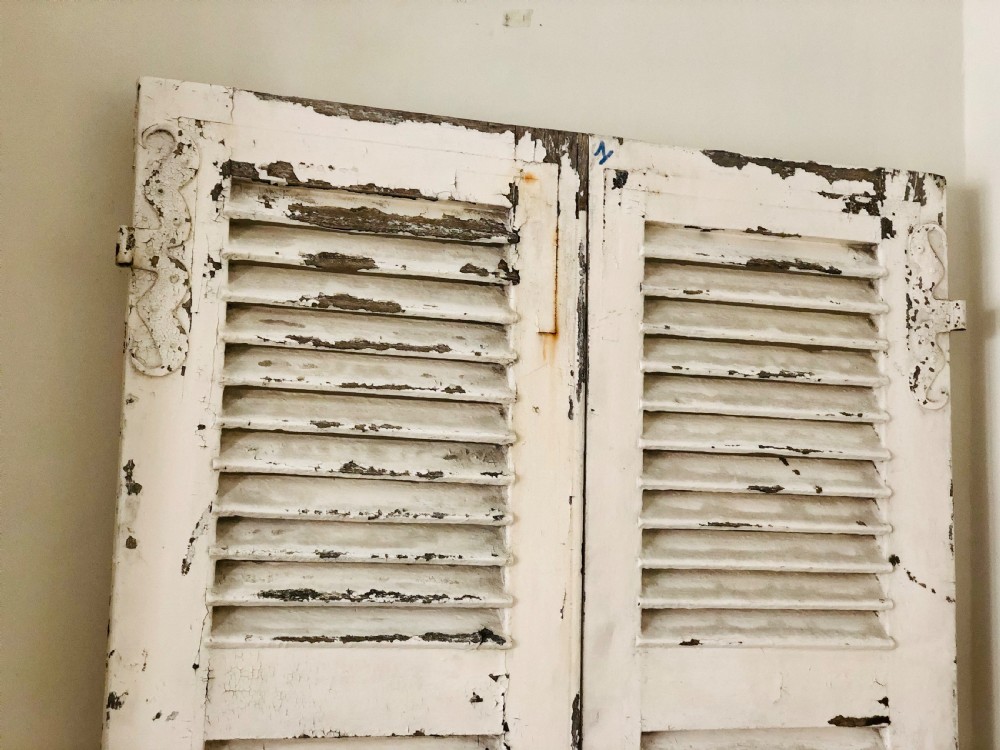 Antique French oak shutters - moustache hinges  View IV