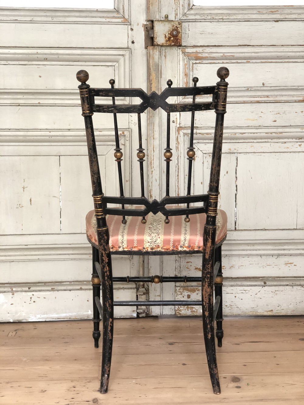 19th century French chair - original paint  View IV