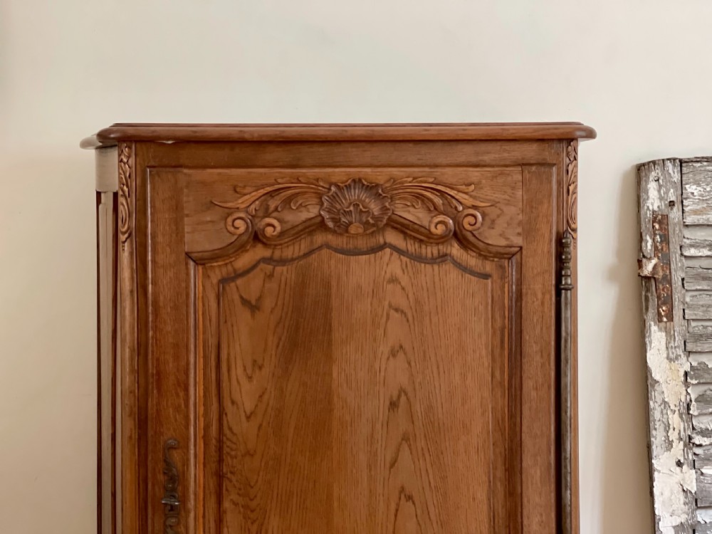 Antique French oak Louis XV cupboard View IX
