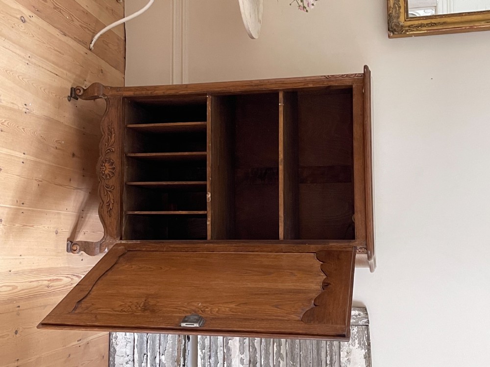 Antique French oak Louis XV cupboard View X