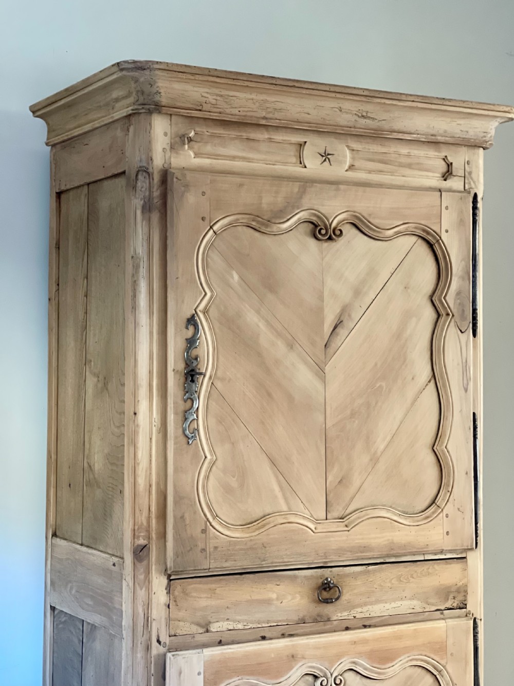 19th century French bonnetière cupboard  View II