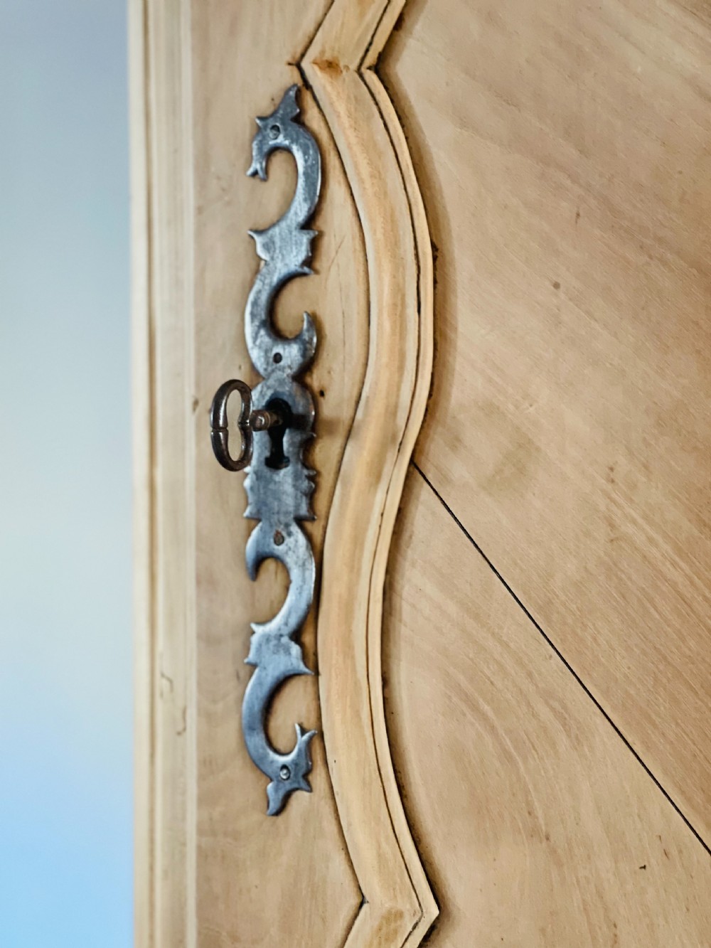 19th century French bonnetière cupboard  View VIII
