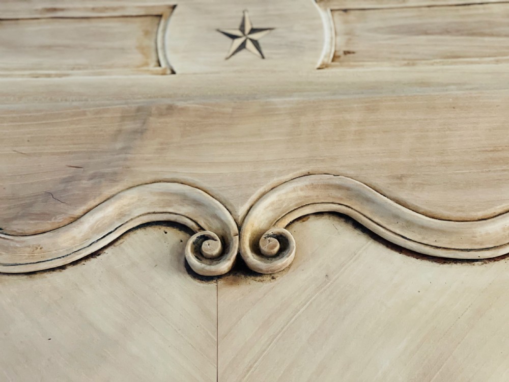 19th century French bonnetière cupboard  View XI