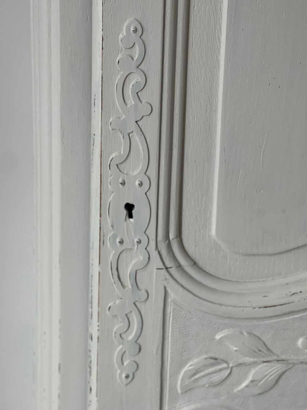 Antique French oak painted cupboard  View XI