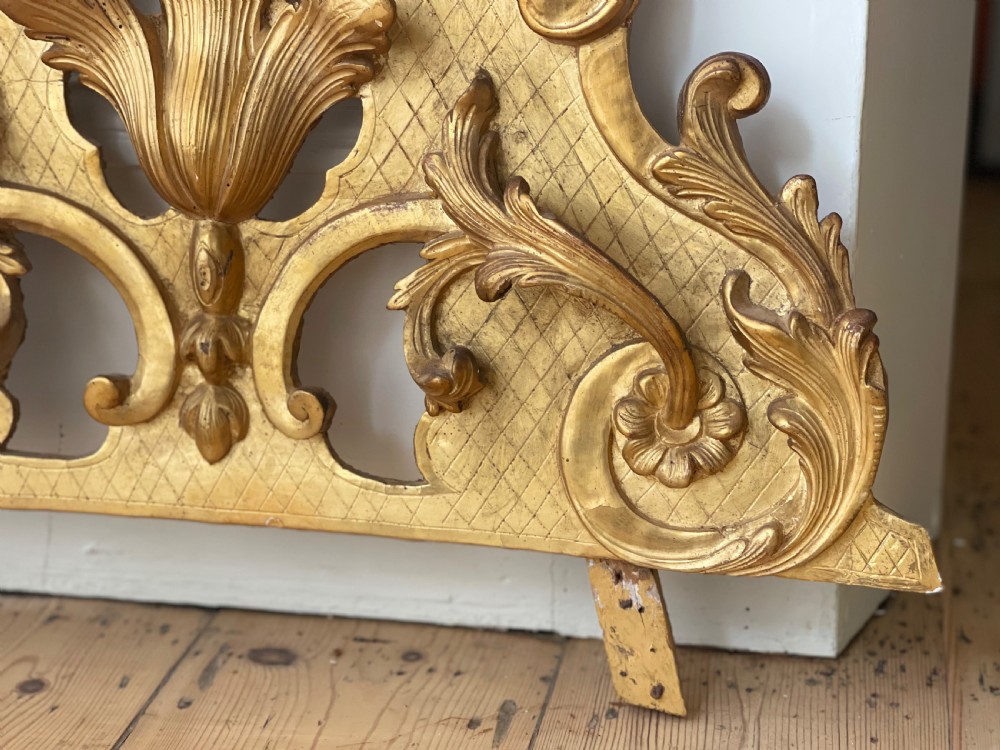 18th century French gilt wood crest  View III