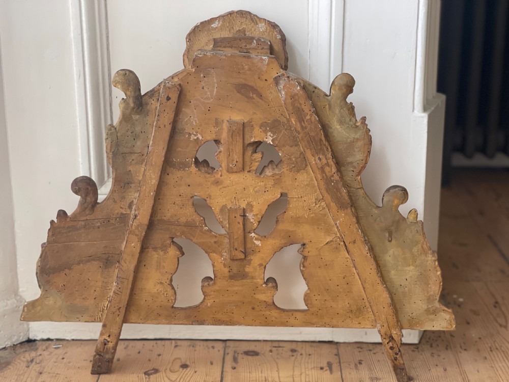 18th century French gilt wood crest  View VI