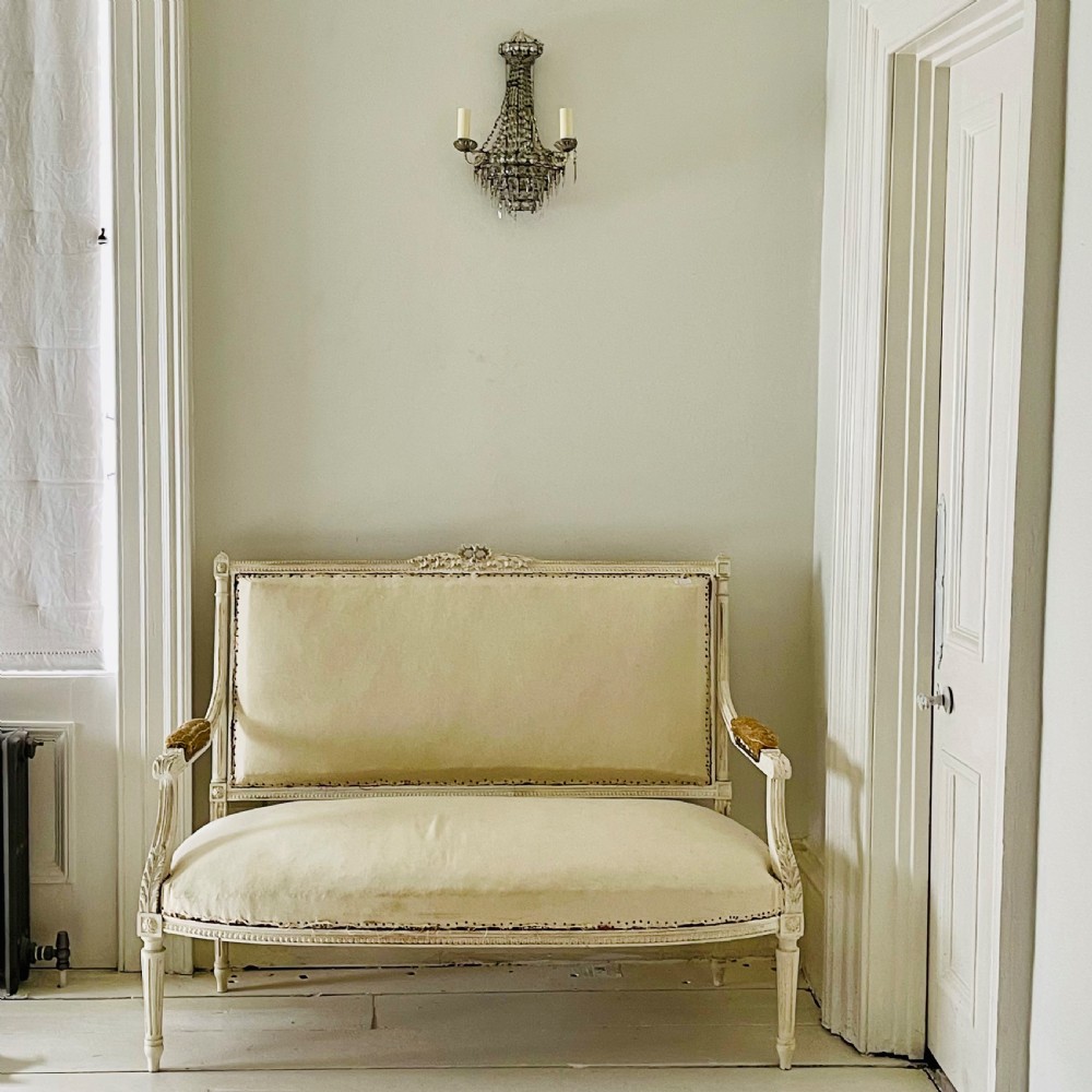 Late 19th century French Louis XVI sofa chaise View XIV