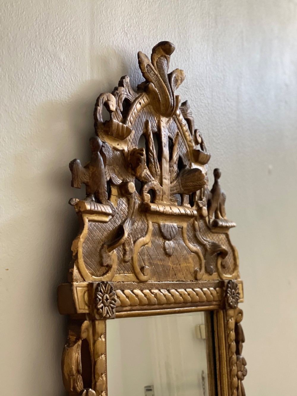 18th century French gilt wood marriage mirror View VIII