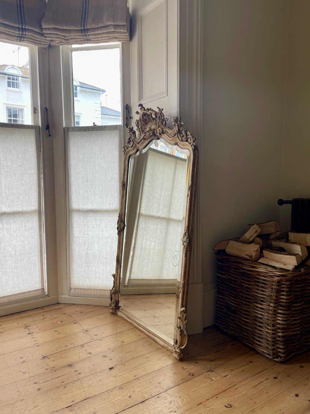 19th century French Louis XV gilt mirror - bevelled glass  View VIII