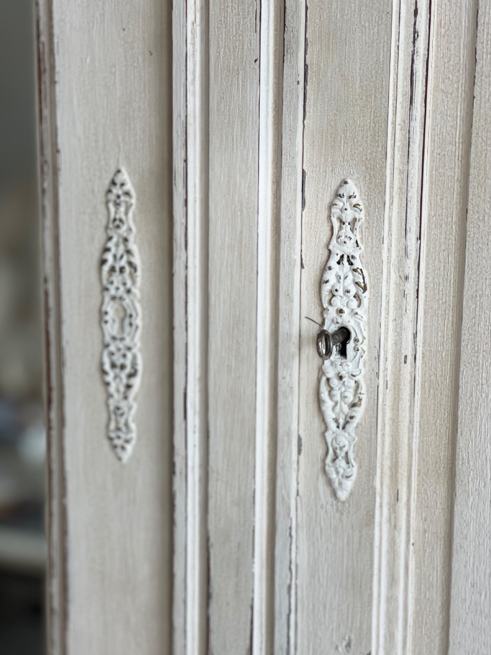 Antique French painted triple armoire  View VIII