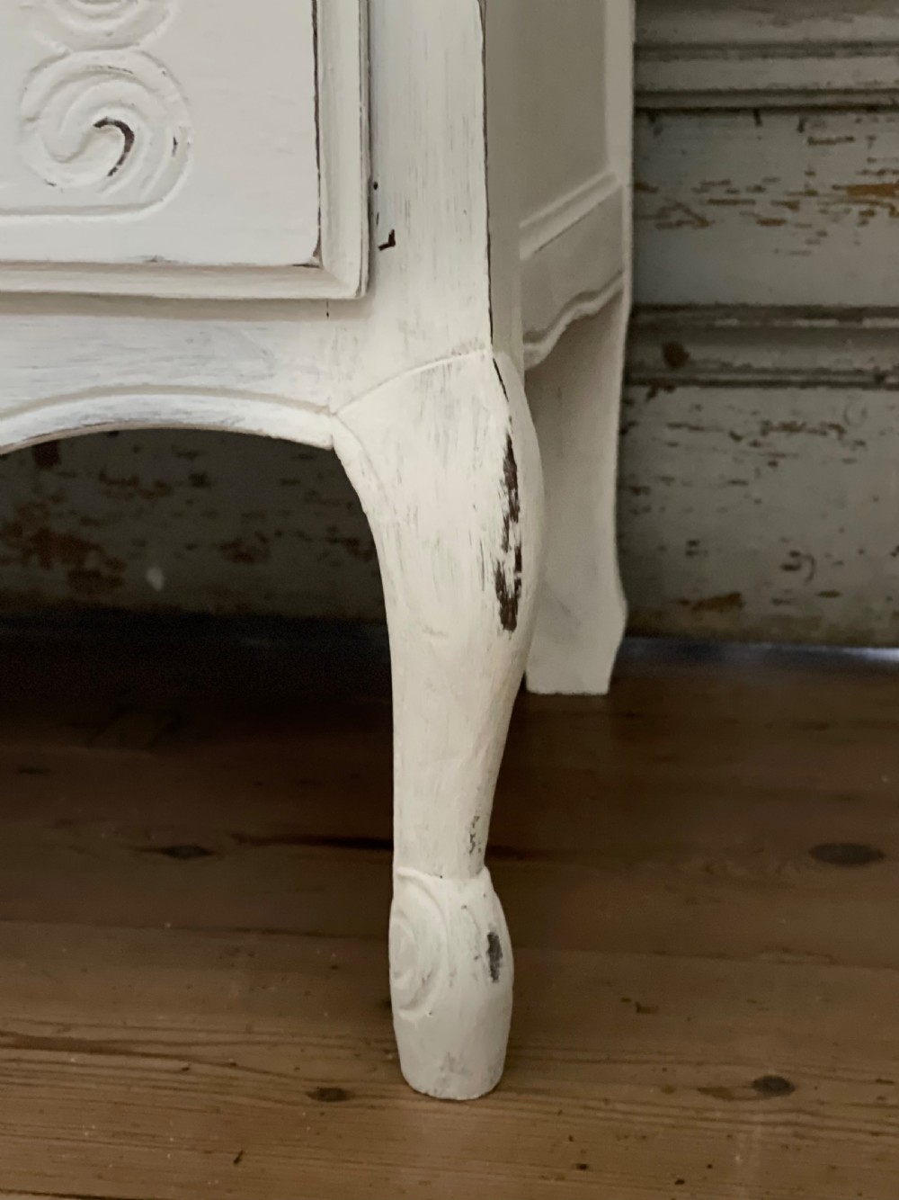 Antique French painted chest of drawers View VIII